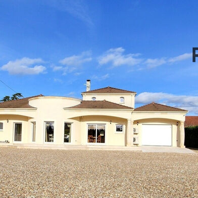 Maison 7 pièces 499000 €