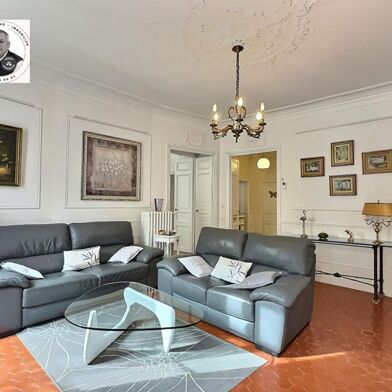 Appartement 5 pièces 255000 €