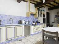 Beaucaire maison en pierre de  6 pièces  de 169 m² avec terrasses et doubles garages — photo 4