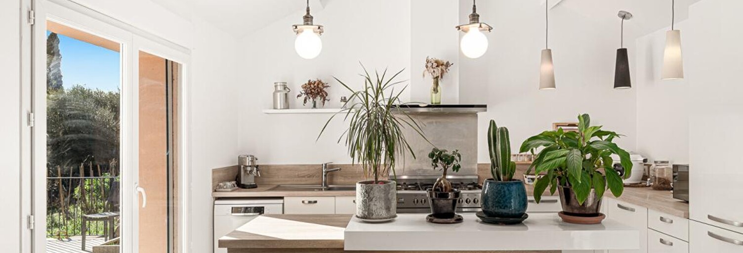 Maison 5 Pièces 114 m² à vendre à Peymeinade (06530)