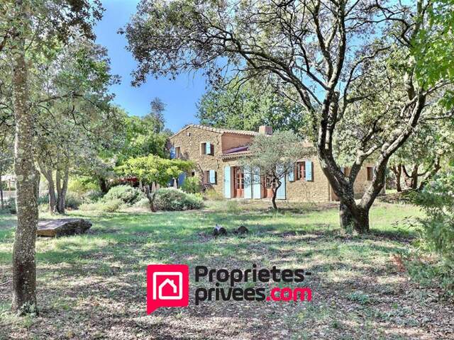 Uzès, proche , petit Mas  sur 5000 m2 de terrain — photo du bien