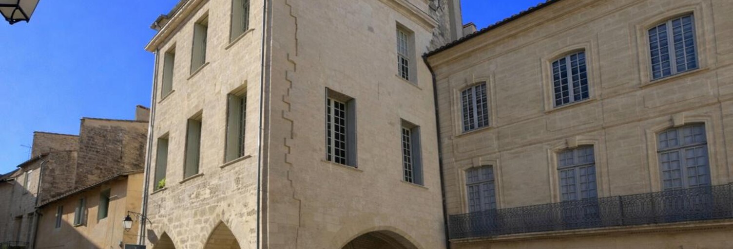 Maison 10 Pièces 320 m² à vendre à Uzès (30700)