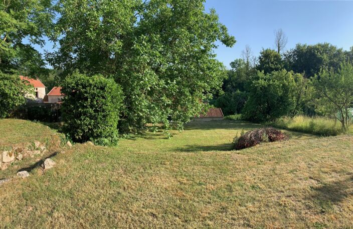 Terrain — photo 2