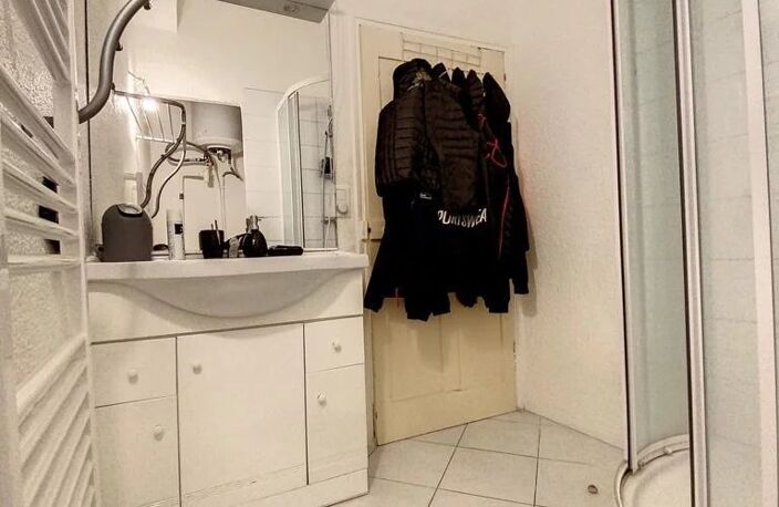 STUDIO POUR INVESTISSEMENT LOCATIF — photo 3