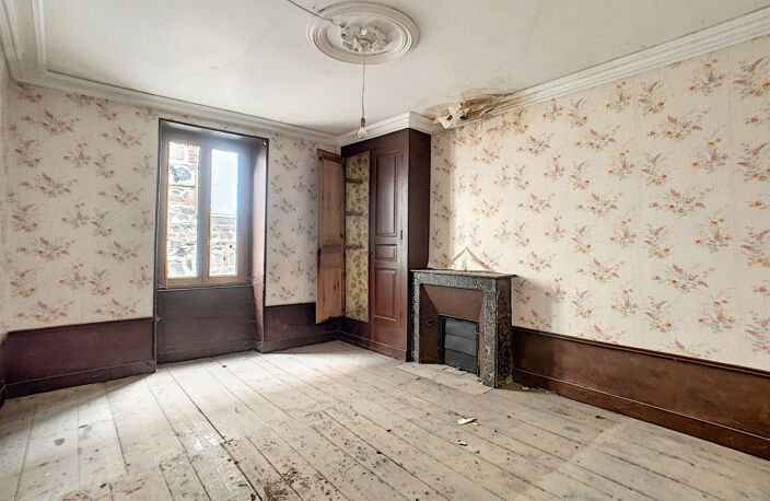 25MN CLERMONT - 5MN CHAMPEIX - Maison à rénover avec terrass — photo 4