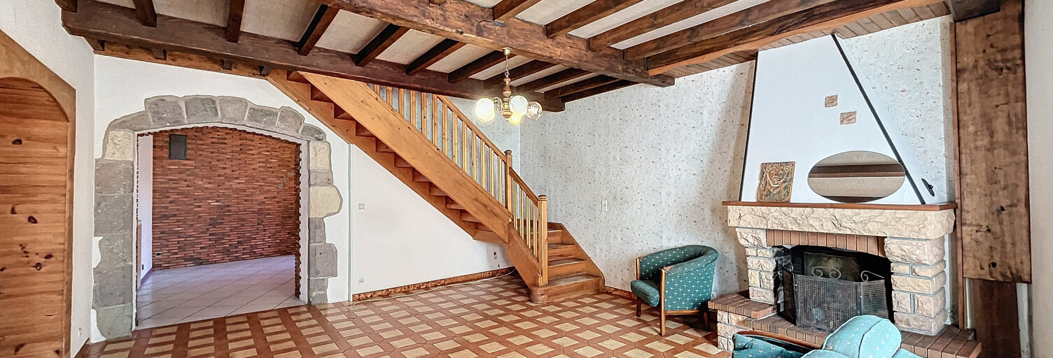 Maison 7 Pièces 124 m² à vendre à Neschers (63320)