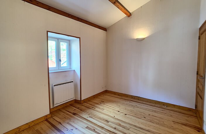 MONTAIGUT-LE-BLANC CENTRE — photo 5