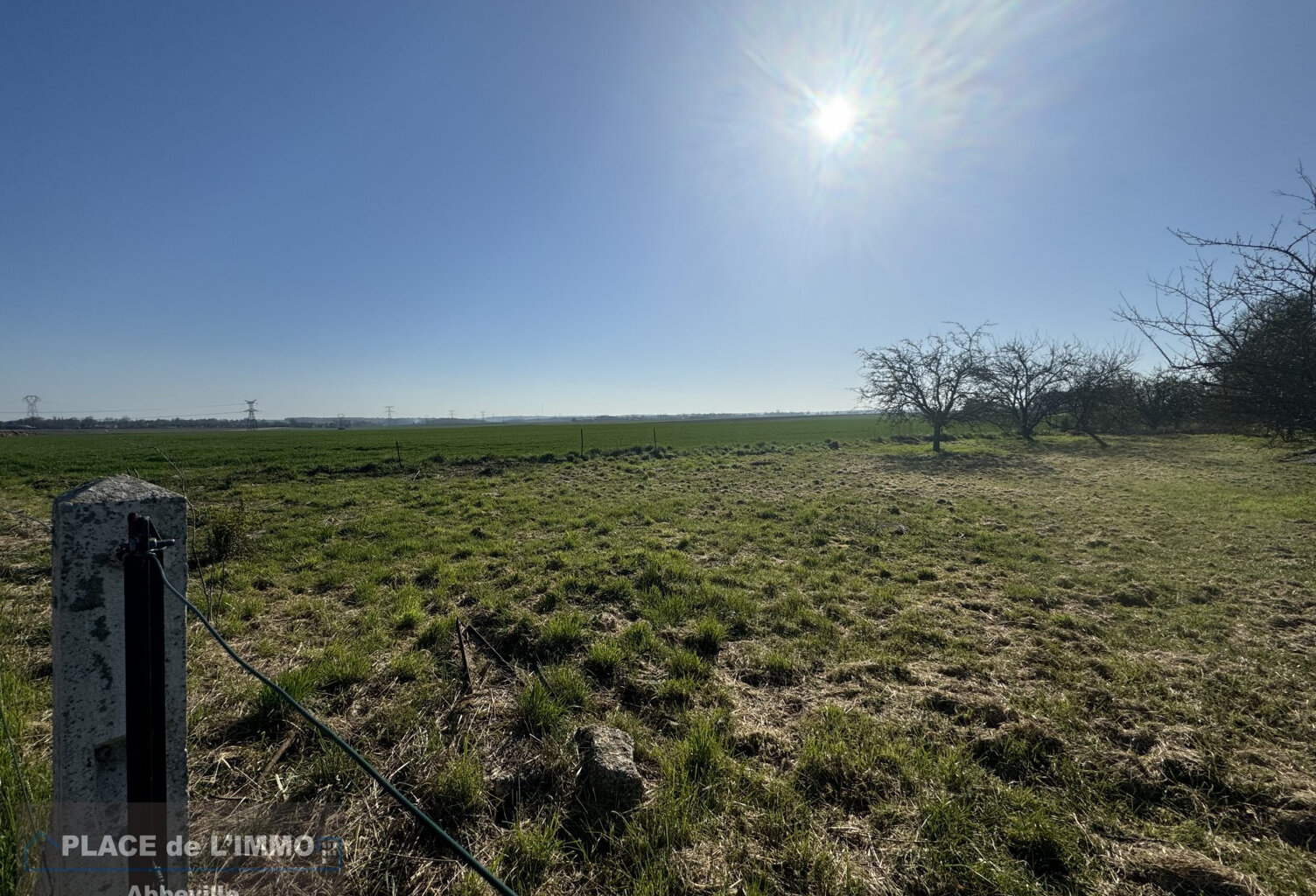 Terrain à bâtir plat et vue dégagée — photo 1