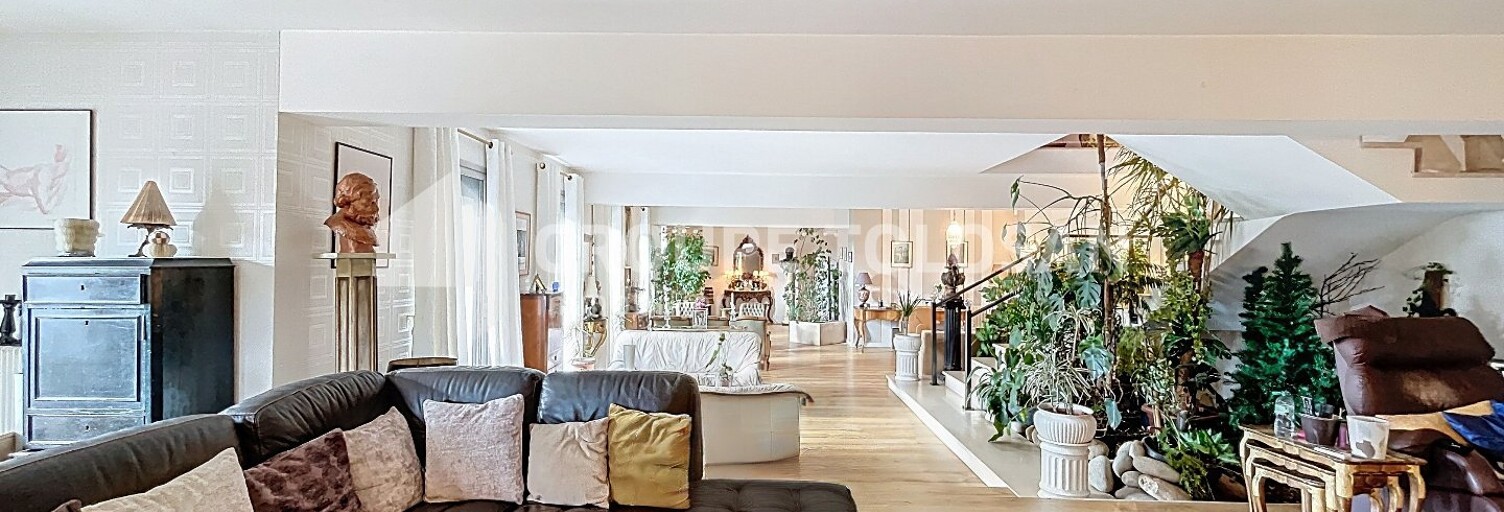 Maison 8 Pièces 325 m² à vendre à Castelginest (31780)