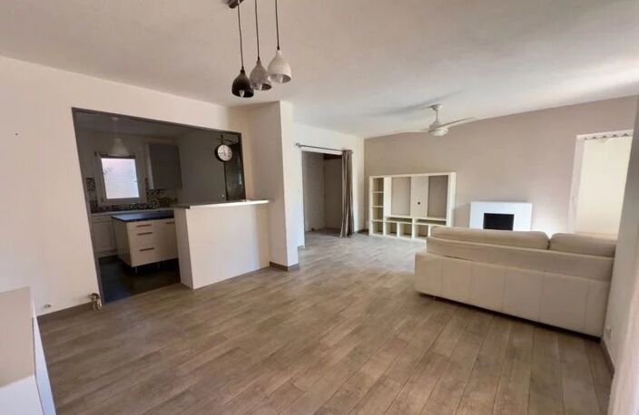 À VENDRE – Maison familiale rénovée avec piscine – Secteur la Martelle  / Les Bouisses proche TRAM 5 — photo 4