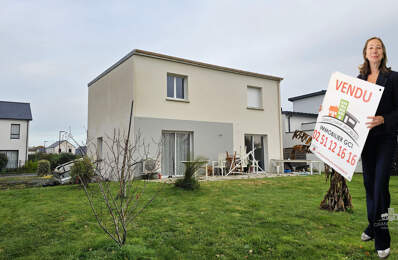 Contemporaine DPE A de 4 ch + double garage dans le centre de Sucé-sur-Erdre — photo du bien