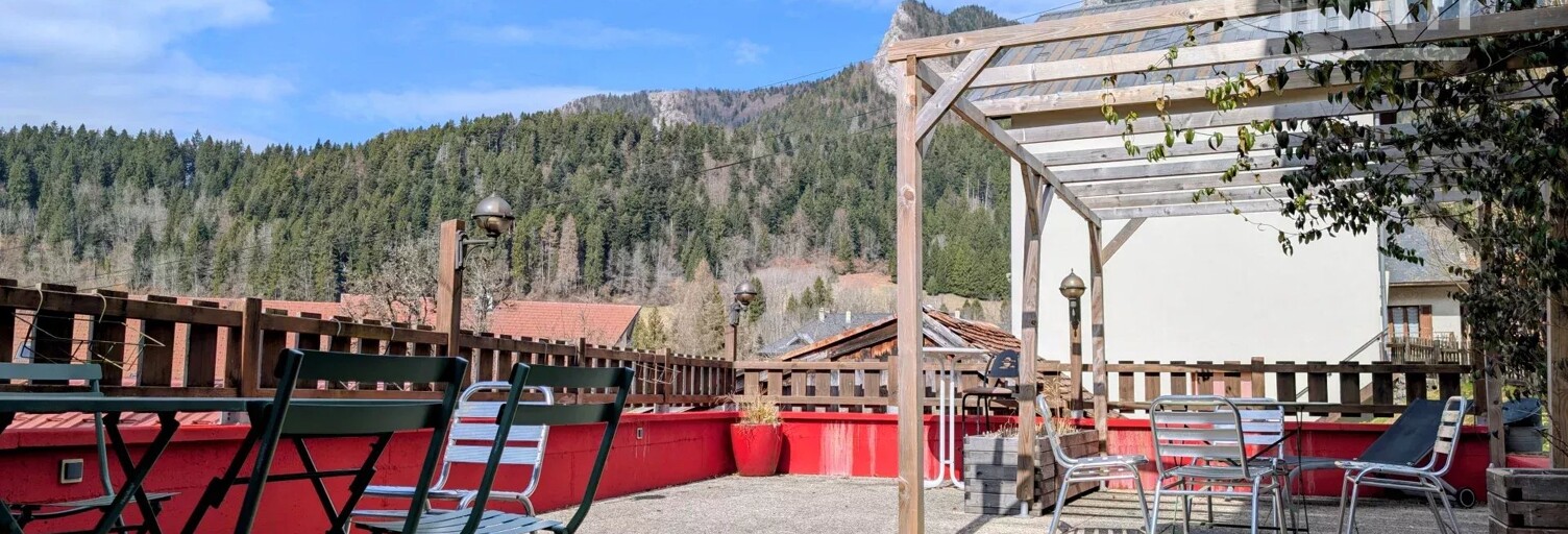 Maison 10 Pièces 216 m² à vendre à Saint-Pierre-de-Chartreuse (38380)