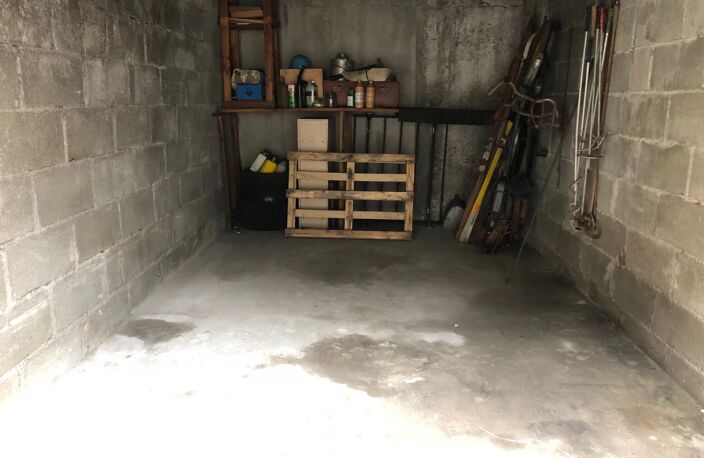 GARAGE - 4 TERMIER — photo 2