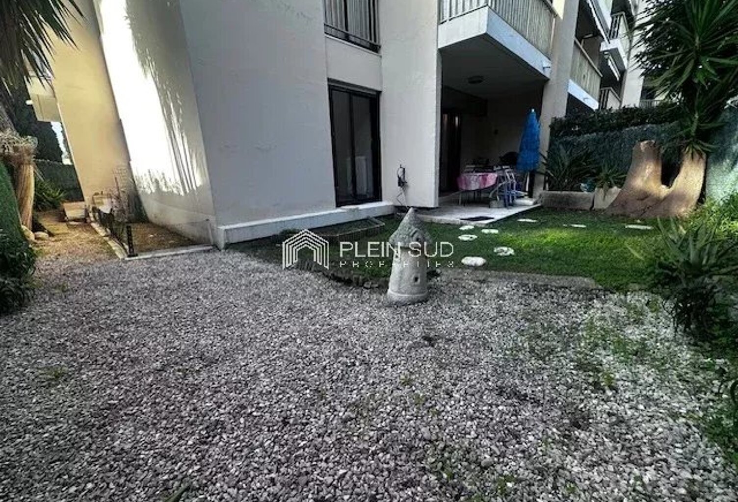 REZ DE JARDIN — photo 1