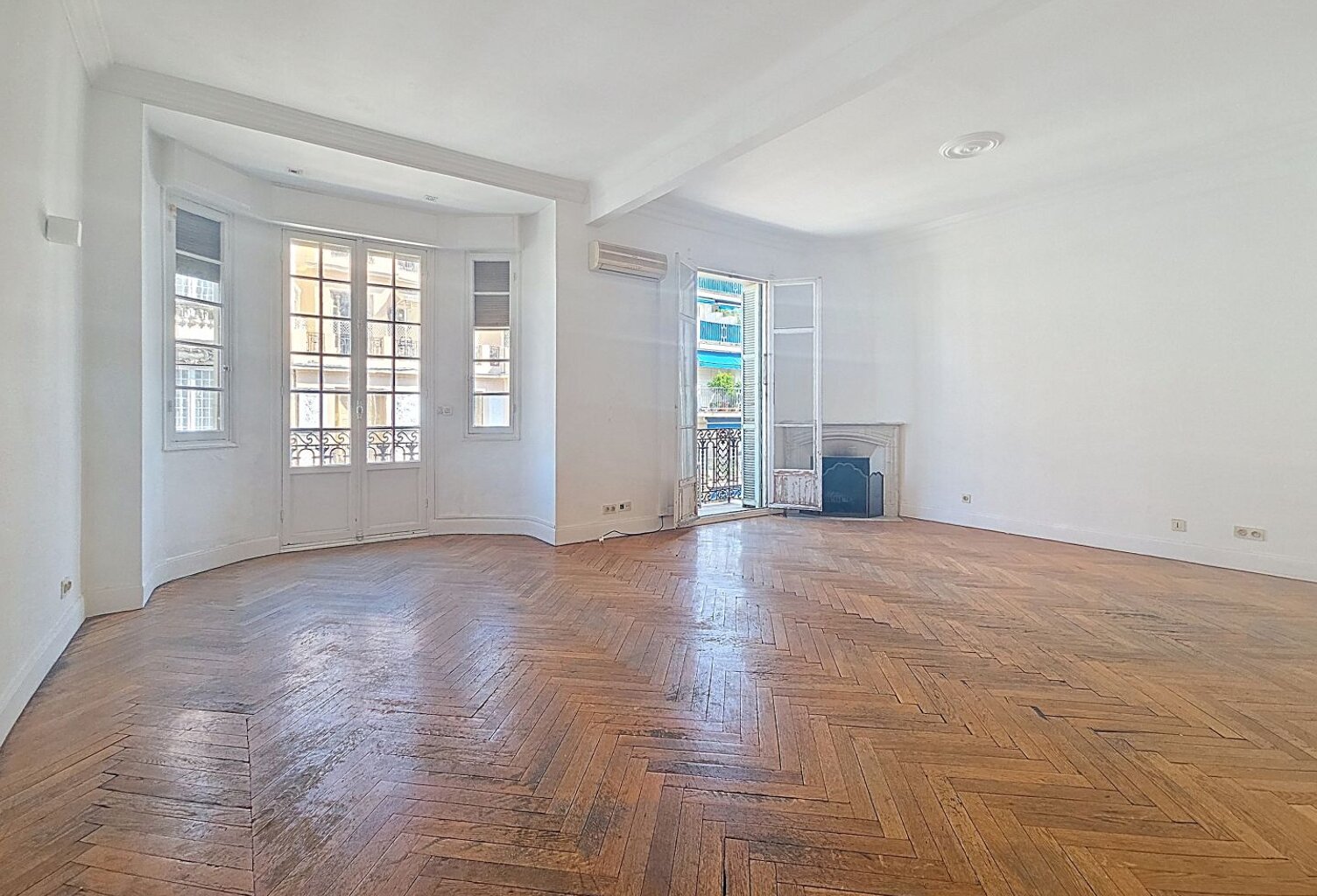 Libération - 5 pièces - 113.50 m2 — photo 1