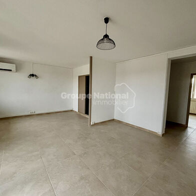 Appartement 3 pièces 690 €