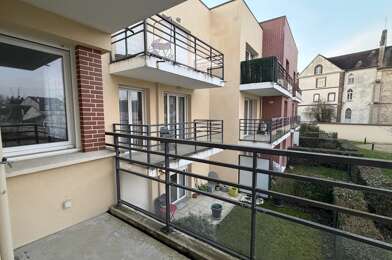 Appartement 2 pièces 606 €