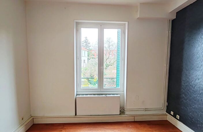 A VENDRE : APPARTEMENT F3 — photo 2