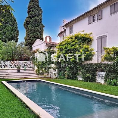 Maison 20 pièces 1450000 €