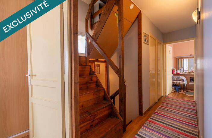 Propriété rare avec deux maisons et 1,7 hectare de terrain — photo 5