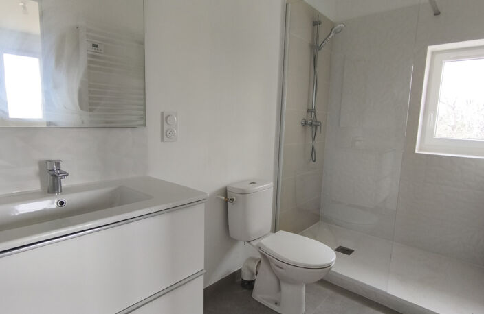 Loue appartement T2 neuf à Béziers — photo 2