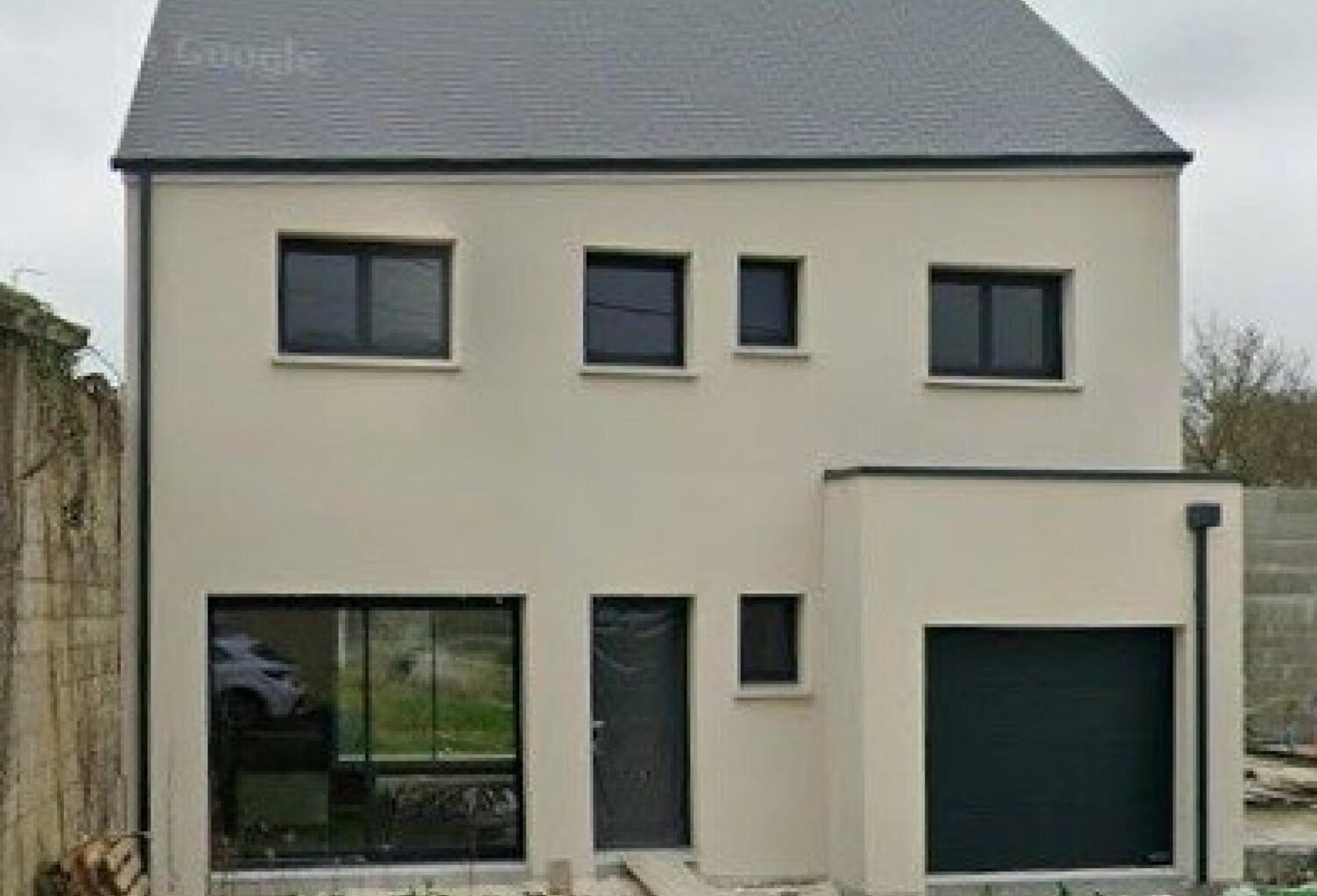 Maison neuve a rénover — photo 1