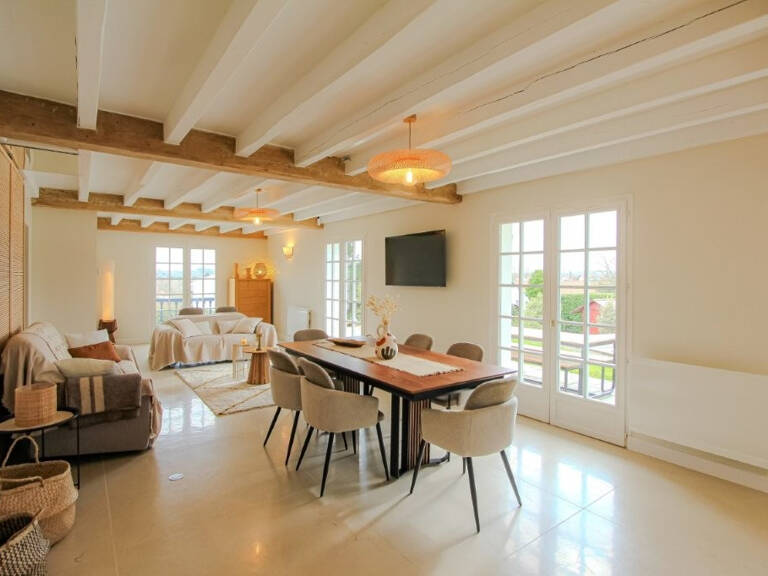 ARBONNE - CHARMANT VILLAGE BELLE VILLA AVEC PISCINE — photo 1