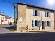 BATISSE A RENOVER DE 460 M2 AU CENTRE VILLAGE — photo 2