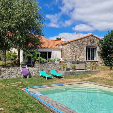 Maison 5 pièces 297000 €