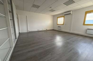 Commerce  132500 €