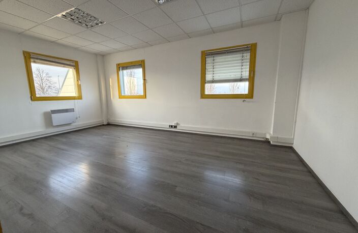 Vente commerce  83 m² Sausheim (68390) — photo 3