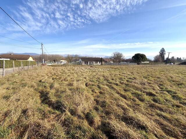 Terrain 401 m² - VEYRINS-THUELLIN — photo du bien