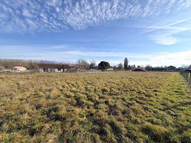 Terrain 442 m² - VEYRINS-THUELLIN — photo du bien