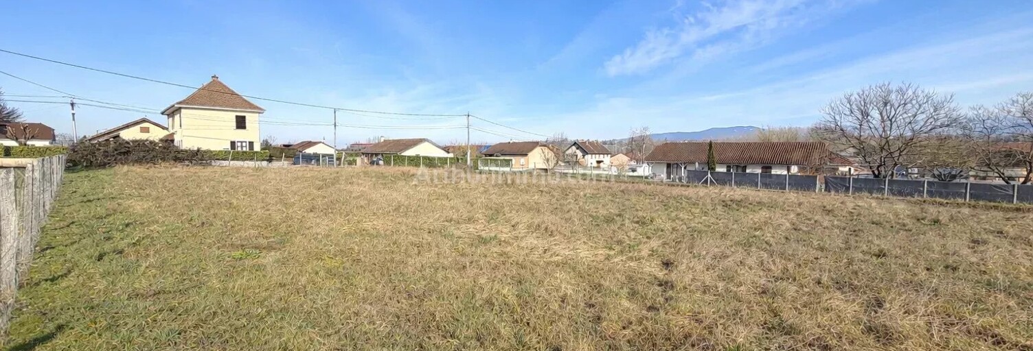 Terrain  449 m² à vendre à Les Avenières Veyrins-Thuellin (38630)