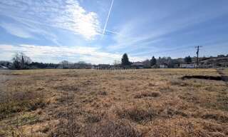 Terrain  611 m² à vendre à Les Avenières Veyrins-Thuellin (38630)