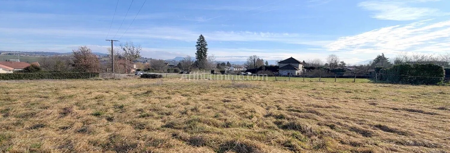 Terrain  646 m² à vendre à Les Avenières Veyrins-Thuellin (38630)