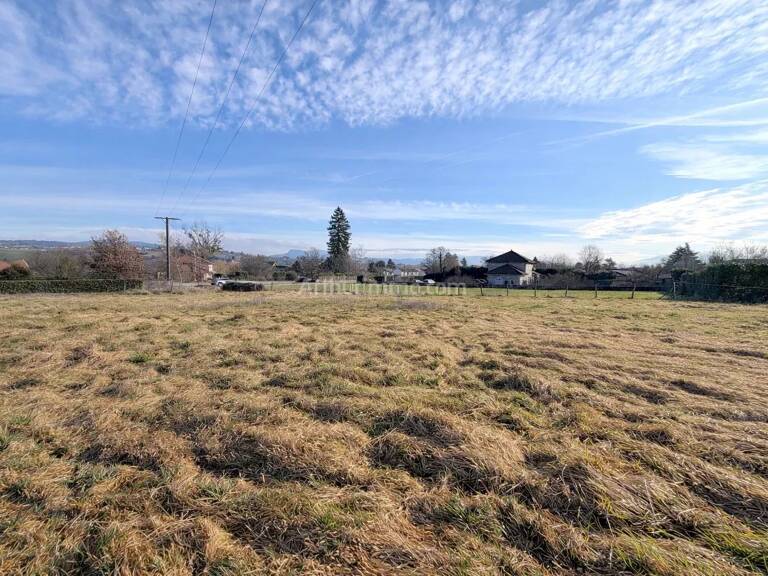 Terrain 646 m² - VEYRINS-THUELLIN — photo 1