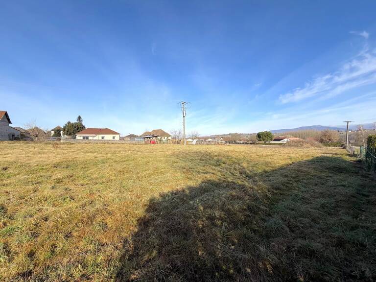 Terrain 645 m² - VEYRINS-THUELLIN — photo 1