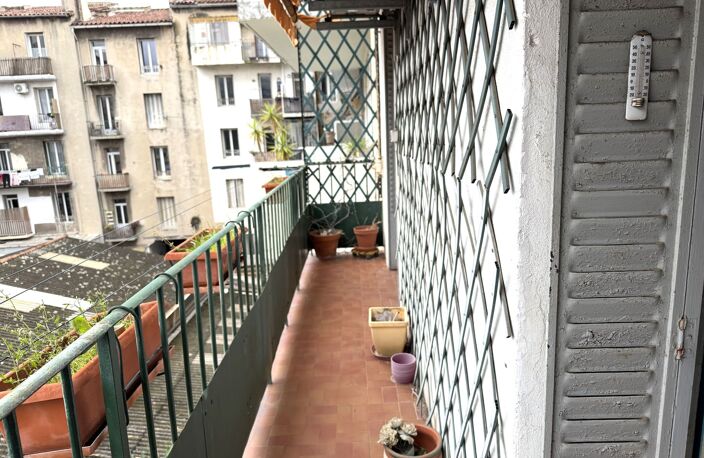 Vente appartement 3 pièces 84 m² Marseille 4 (13004) — photo 3