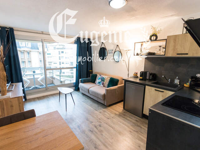 Studio 25M² Entièrement Rénové Vendu Meublé Idéalement situé Plage Centre Ville — photo du bien