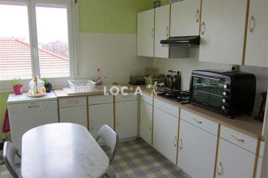 Appartement 5 pièces 815 €