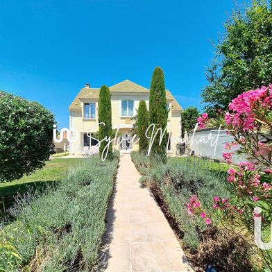 Maison 8 pièces 699000 €