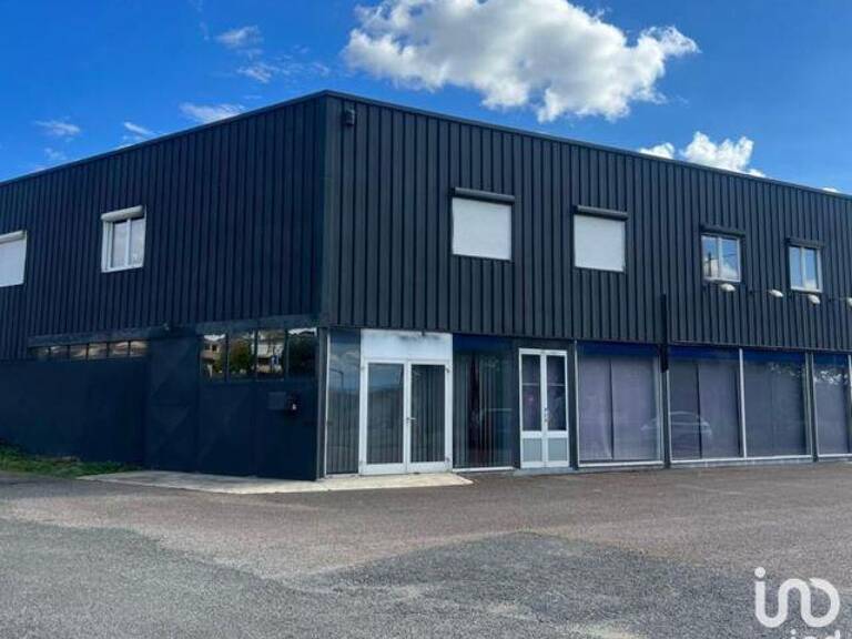 Location Boutique/Local commercial 300 m&sup2; — photo 1