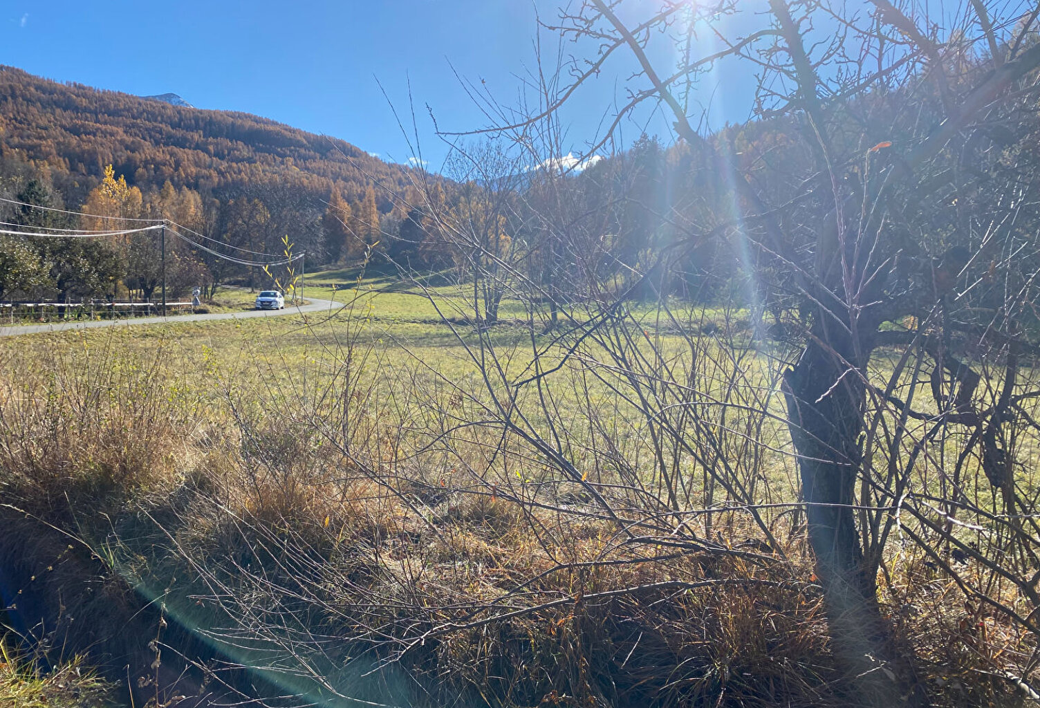 Terrain Crots 1063 m2 — photo 1