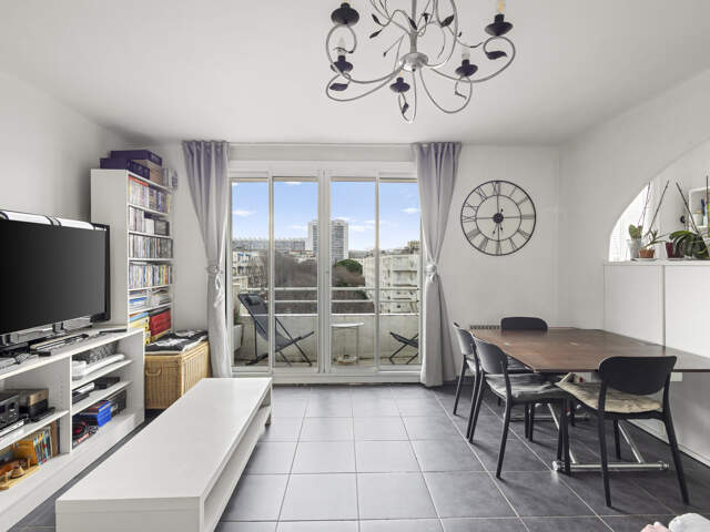 Parc St Giniez/ Av de Mazargues: T4 67 m2 hab Lc avec Balcon — photo du bien