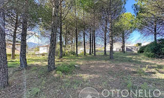 Terrain  615 m² à vendre à Roquebrune-sur-Argens (83520)