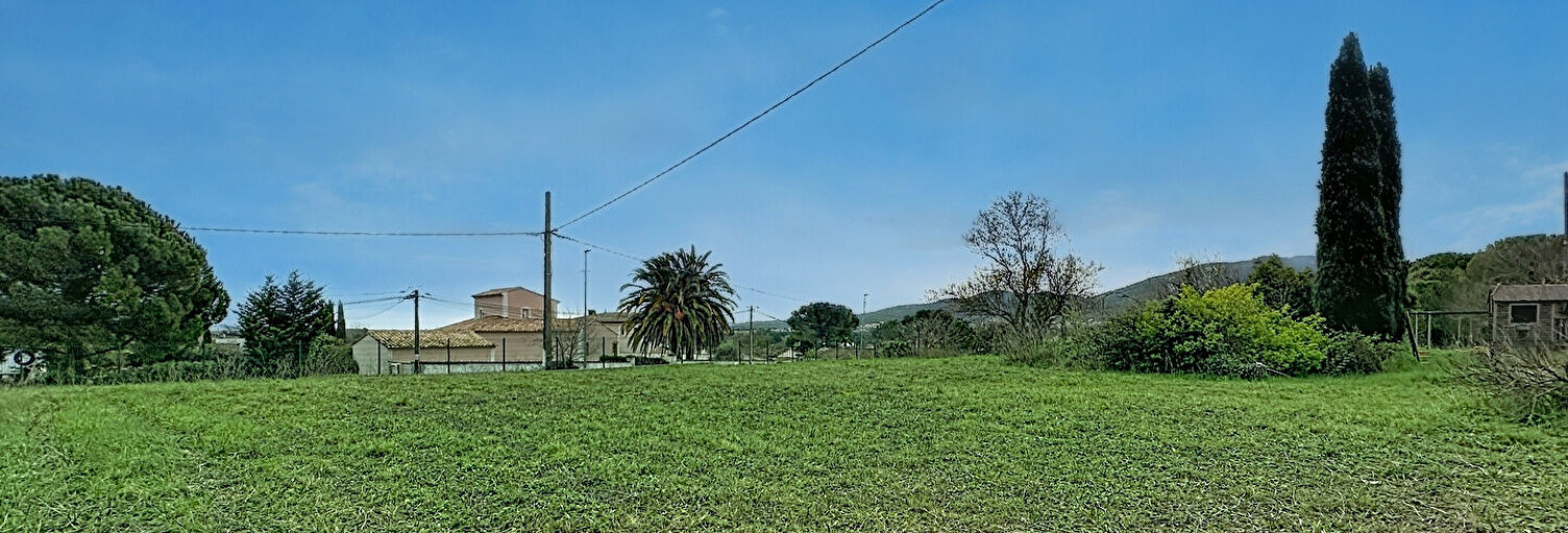Terrain  650 m² à vendre à Roquebrune-sur-Argens (83520)