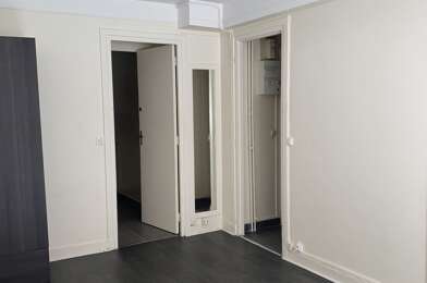 Appartement 1 pièces 890 €
