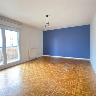 Appartement 3 pièces 1110 €