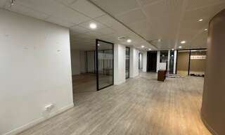 Bureau 1 Pièce 271 m² à louer à Paris 17 (75017)